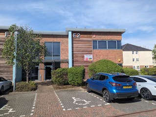 E2 Yeoman Gate Office Park, Yeoman Way, Worthing, Office To Let - PXL_20240501_085726827.jpg