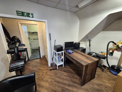 521 Buxton Road, Stockport, Retail To Let - 20260107_092509.jpg