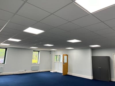 5 Fenlock Court, Witney, Office To Let / For Sale - 1000002985.jpg