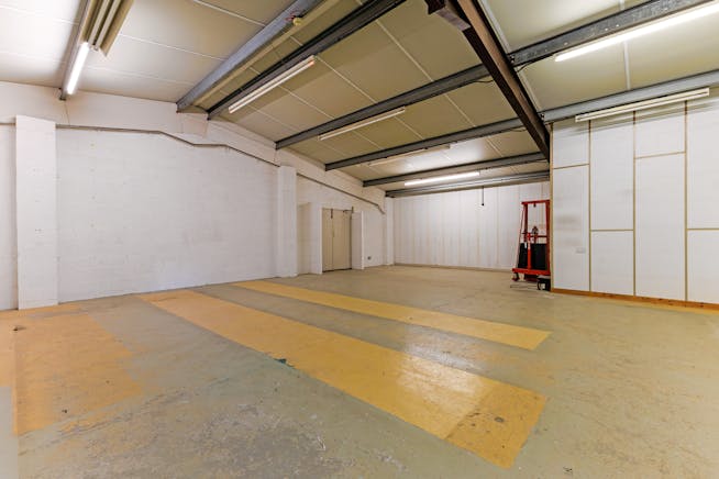 DB Marine Building, Ferry Lane, Cookham on Thames, Offices To Let - 95149_D B Marine Cookham Bridge 19.jpg