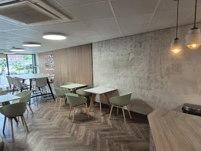 Eton House, Manchester, Office To Let - 20260828_110009.jpg