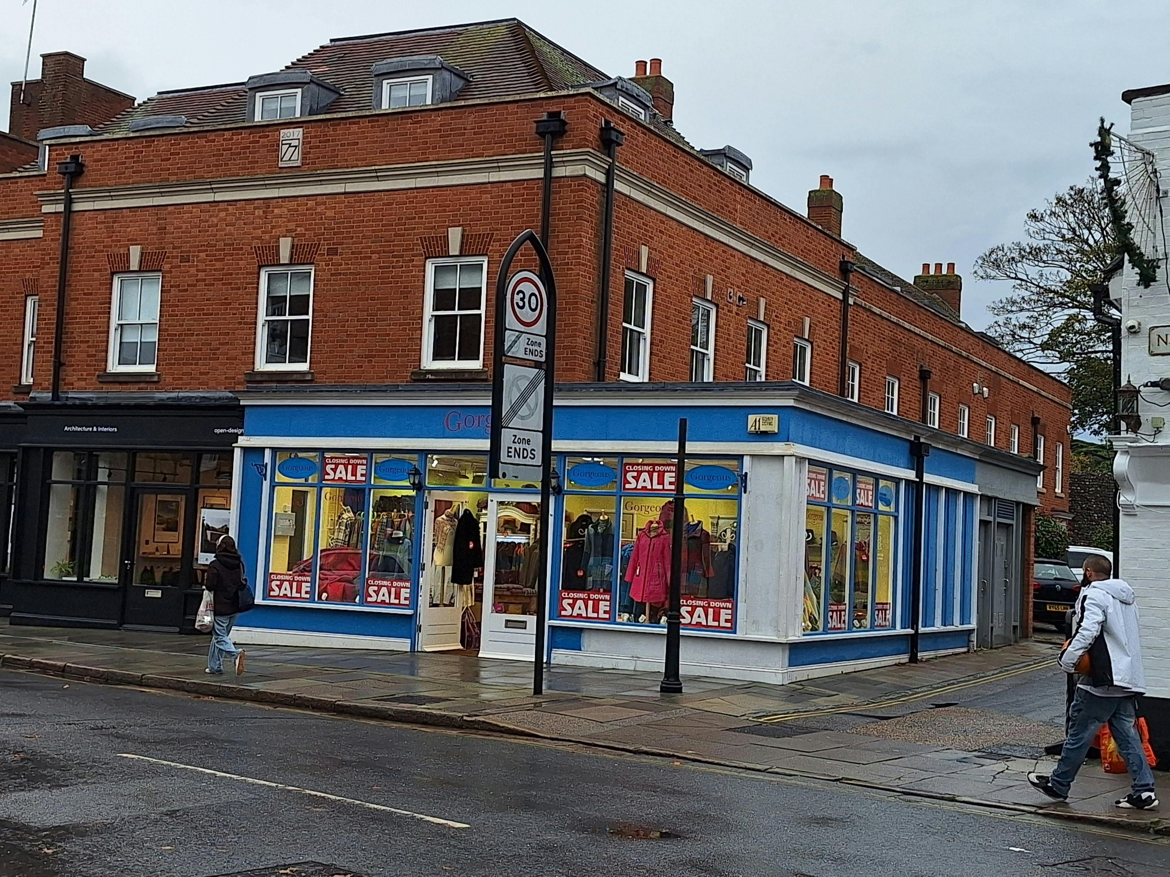 2B Northgate, Chichester, Retail To Let - 20251029_145833.jpg