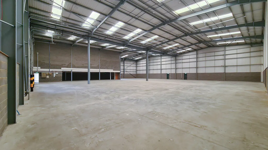 9-WAREHOUSE_0