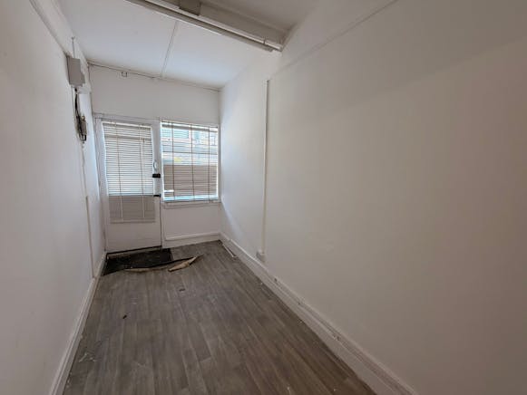 Left Side 97 High Road, Benfleet, Office / Retail To Let - a00b49fe-e760-473c-8fdb-4e4562075f50.JPG