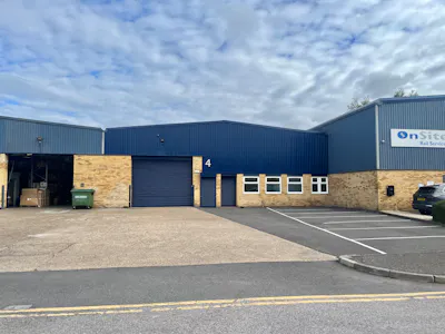 4 Liddall Way, West Drayton, Warehouse To Let - 4 Liddall Main 2.jpeg