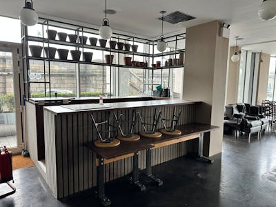 Unit 12, 8 Kew Bridge Road, Brentford, Restaurant To Let - IMG_2551.JPEG