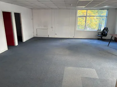 Unit 1-2, Bury, Industrial/Logistics To Let - 2.jpg