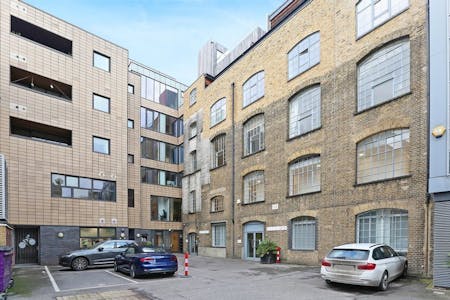 Unit 3, 9 Bell Yard Mews, London, Office For Sale - CoStar Ext.jpg