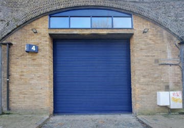 4 Pinchin Street, Shadwell, Warehouse & Industrial To Let - ZLS02101_ARCHES_4_PINCHIN_STREET__84_CABLE_STREET_WEB.jpg - More details and enquiries about this property