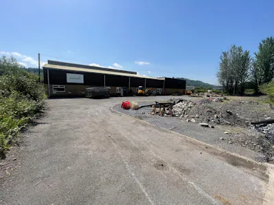 Unit 11, Neath Vale Supplier Park, Neath, Industrial / Warehouse To Let - 5a74f4e6-be33-471d-af79-7cb4e6319913.JPG