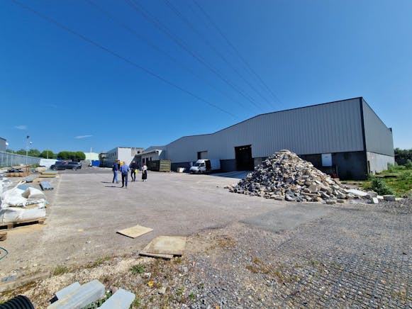 Western House, Armstrong Road, Basingstoke, Industrial To Let - 20260427_110446.jpg