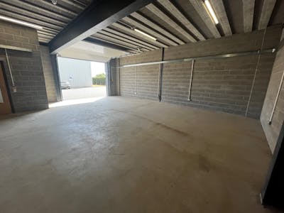 Unit 16 Stirlin Business Park, Lincoln, E (Commercial / Business / Service) To Let - 8.jpg