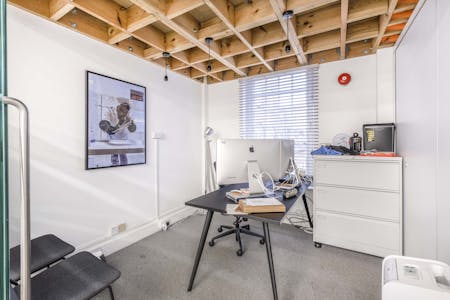 Pump House, Chapel Place, EC2, 10 Chapel Place, London, Office To Let - DSCF4324.jpg