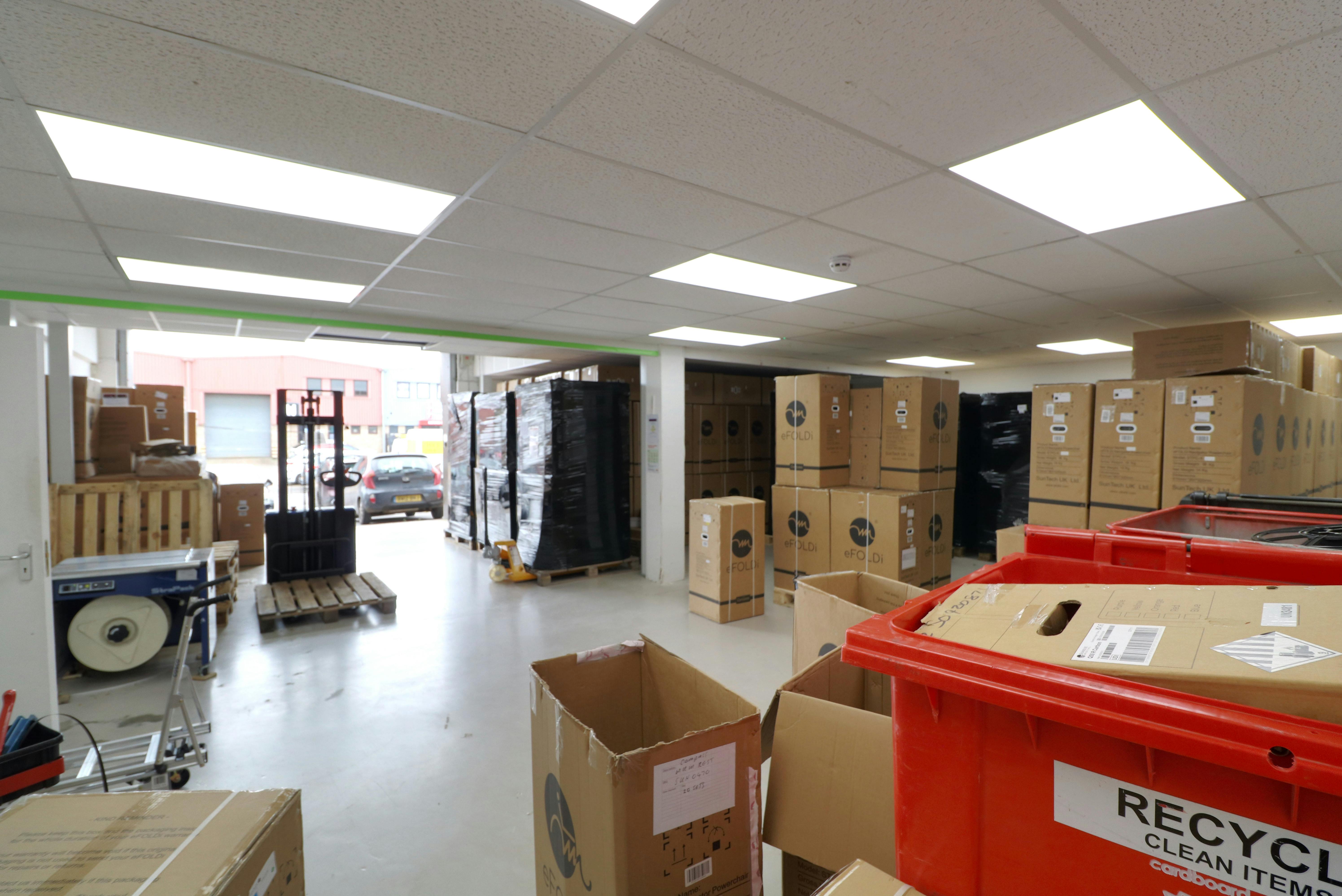 25 Ormside Way, Redhill, Industrial / Office To Let - GF Industrial 3.jpg