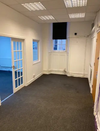 Office, Beauty, Space for Rent, 104 Cadzow Street, Hamilton To Let - IMG_9212.jpg
