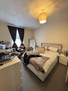 8-10 Buckingham Road, Shoreham-by-Sea, Retail For Sale - IMG_3253.JPG