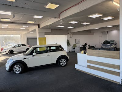 Unit 1 Lion Garage, Portway Trading Estate, Alcester Road, Birmingham, Showroom / Trade Counter To Let - IMG_3936.JPG