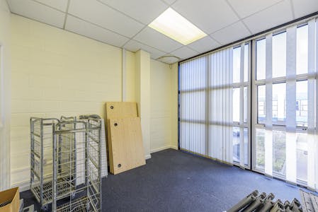 5 The Edge Business Centre, Humber Road, London, Office To Let - 799273 6.jpg