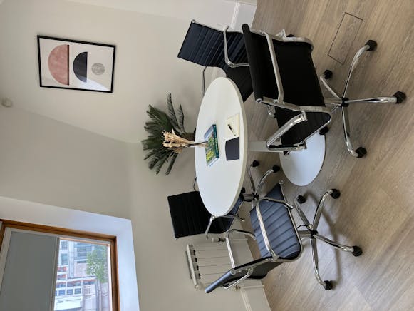 Kingsgate House, London, Office To Let - Kingsgate 6th floor 3 Aug 2023.jpg Kingsgate House, London, Office To Let - Kingsgate 6th floor 3 Aug 2023.jpg