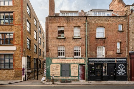 46 Crispin Street, London, Retail To Let - Crispin St 46  Low Res 2.jpg