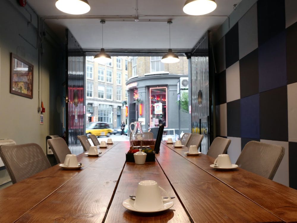 64 Great Eastern St, - meeting room2 communal.jpg