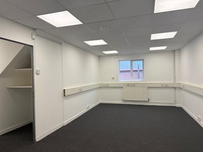 Unit 10J Buntsford Park Road, Bromsgrove, Office To Let - IMG_2338.JPG