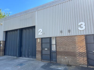 Unit 2 River Ray Industrial Estate, Barnfield Road, Swindon, Industrial To Let - 1.jpg