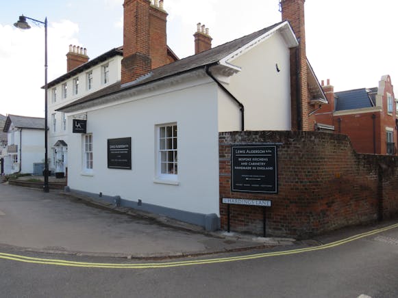 The Lodge, Hartley Wintney, Offices / Retail To Let - IMG_1807.JPG