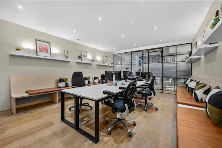 18 Newman Street, London, Investment / Mixed Use For Sale - office1.jpg