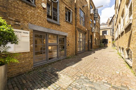 3 Printing House Yard, Hackney Road, London, Office To Let - 3 Printing House Yard 04.jpg