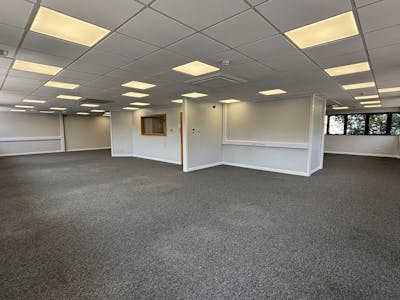 Unit 9 Albany Park, Poole, Office To Let / For Sale - IMG_6657.JPEG