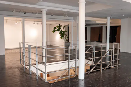 Lower Ground, Ground & First Floor, 135-139 Curtain Road, Shoreditch, Office / Retail / Showroom To Let - DSC_0114.jpg