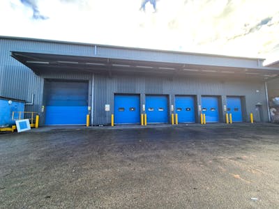 Unit 4 Suthers Street, Oldham, Industrial/Logistics To Let - 20241126_103628.jpg