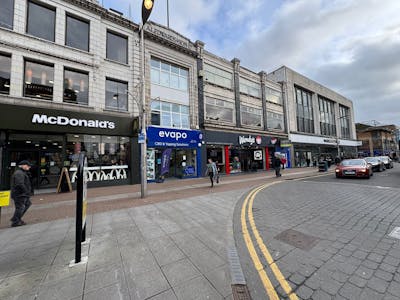 70 High Street, Southend on Sea, Retail To Let - WhatsApp Image 20241218 at 125017_183777e9.jpg