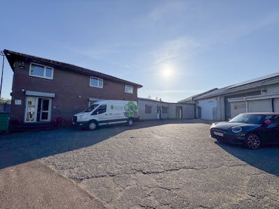 Commercial Premises incorporating two storey office and workshop., Glenburn House, Hamilton, Industrial / Office For Sale - IMG_5455-2.jpg