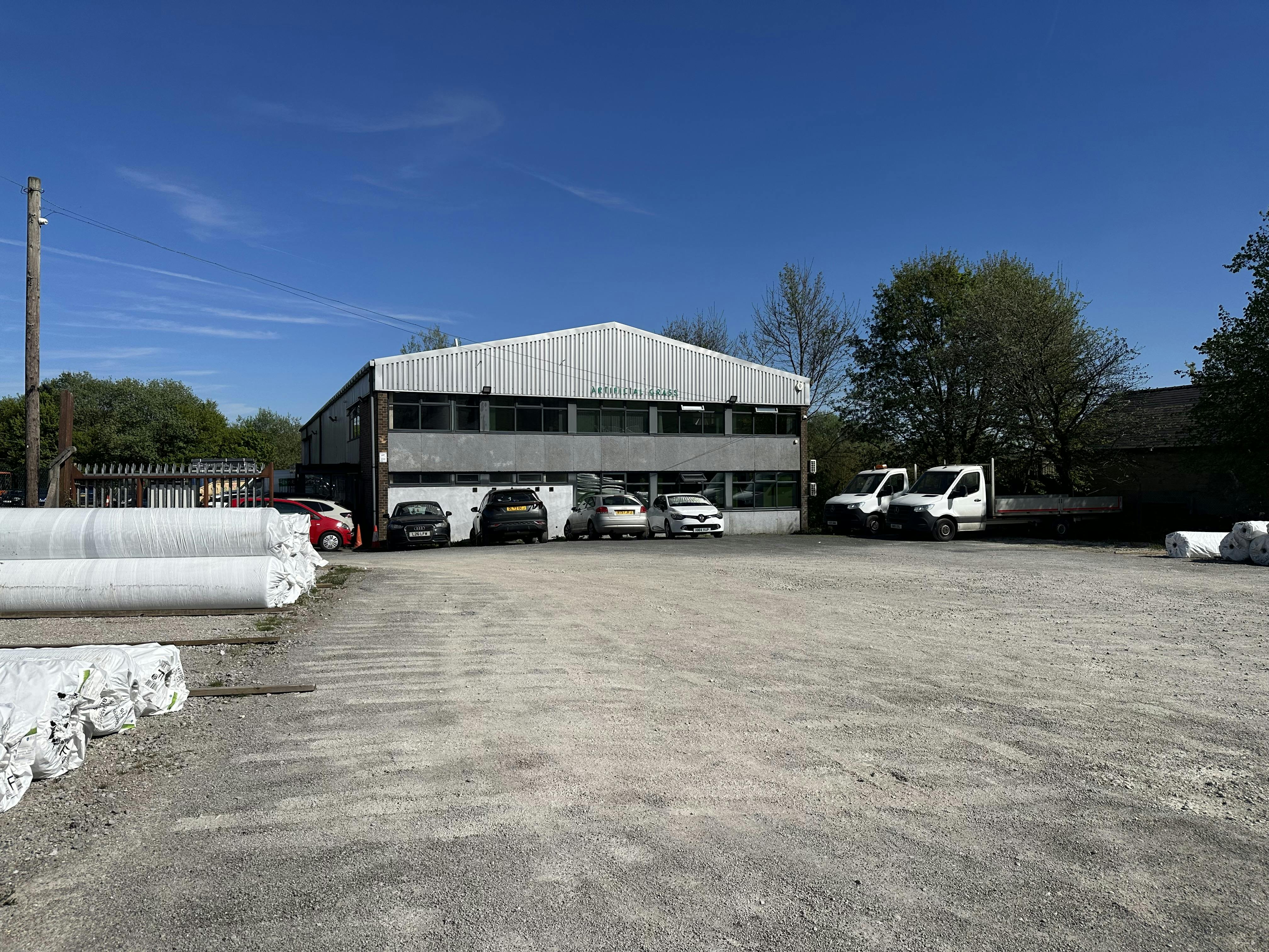 16 Hallsteads, Buxton, Industrial To Let - IMG_6595.jpg