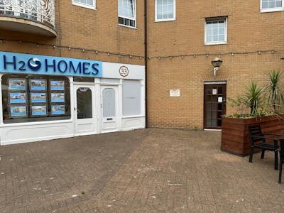 33 The Octagon, Brighton Marina Village, Brighton, Office / Retail To Let - IMG20250725WA0010.jpg