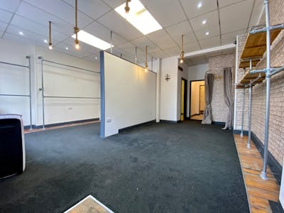 2 East Street, Havant, Retail To Let - 5.jpg