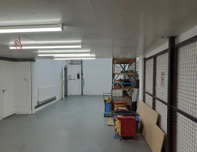 Unit 3 Betchworth Works, Crawley, Business Units / Industrial To Let - 20260824_152817.jpg