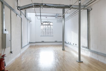 Unit 23 Waterside, 44-48 Wharf Road, London, Office For Sale - WatersideUnit23WharfRoadLondonN1ShoreditchHoxtonAngelOfficeStudioRentInternal2DominionLondon.jpg