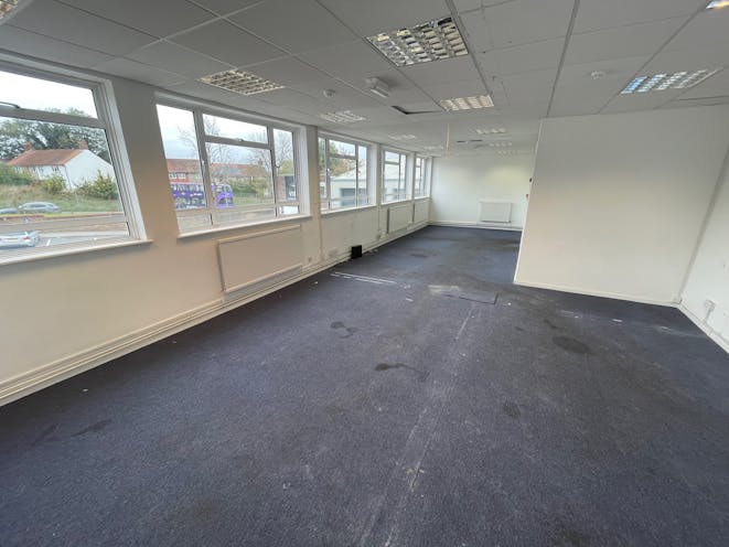 Unit 6 Multipark Norcot, Reading, Industrial / Warehouse To Let - 6.jpg