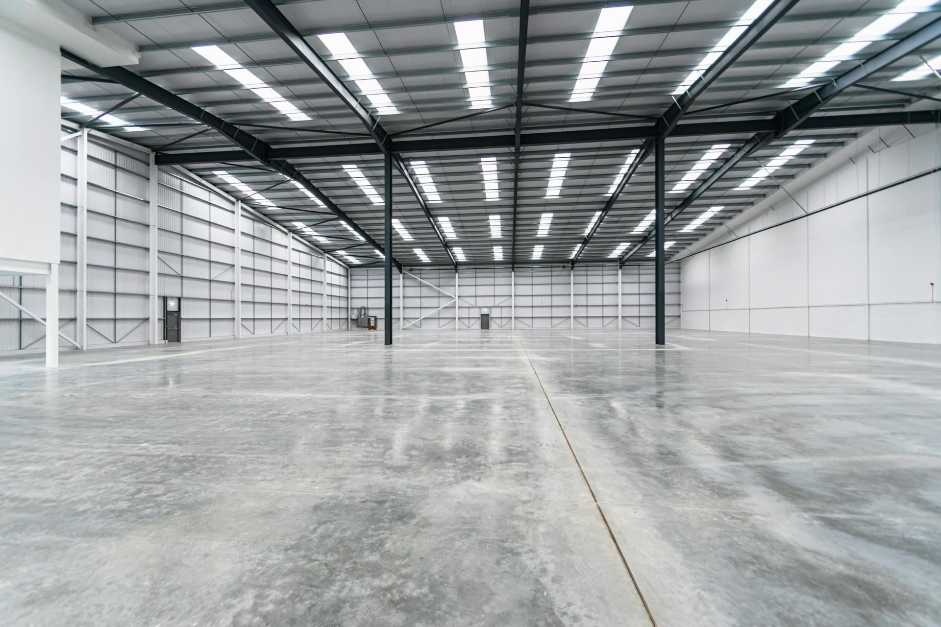 Industrial Unit in Poole - photo 4