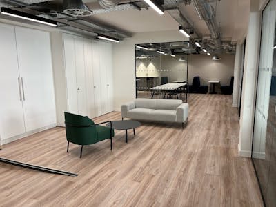 71 Kingsway, London, Office To Let - meeting room.jpg