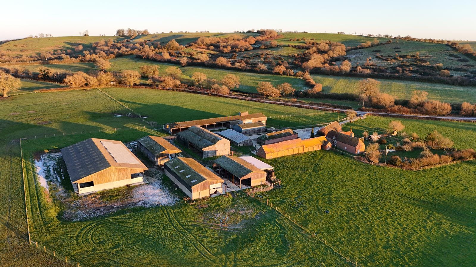 Industrial Units, Oakcroft Farm, Aylesbury, Industrial To Let - IMG_8566.JPG