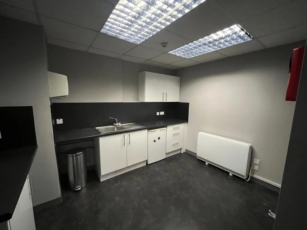 90 Seaward Street, Glasgow, Offices To Let - 90 Seaward Street