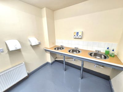 Unit 4, Woodpecker House, Brookfield Industrial Estate, Glossop, Industrial/Logistics To Let / For Sale - 20250728_095149.jpg