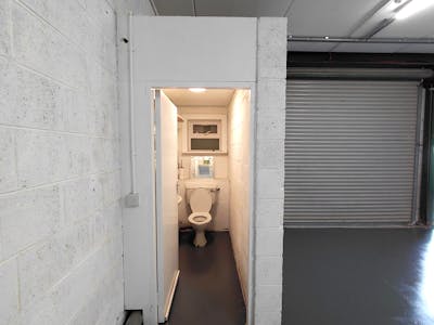 Unit D5a, Grange Industrial Estate, Cork, Industrial To Let - WC.jpg