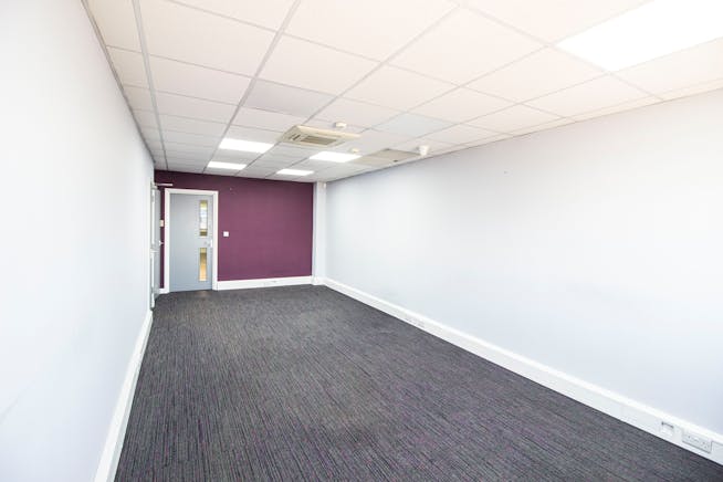 Unit 7 Union Buildings, Uxbridge, Industrial / Warehouse For Sale - 5.jpg