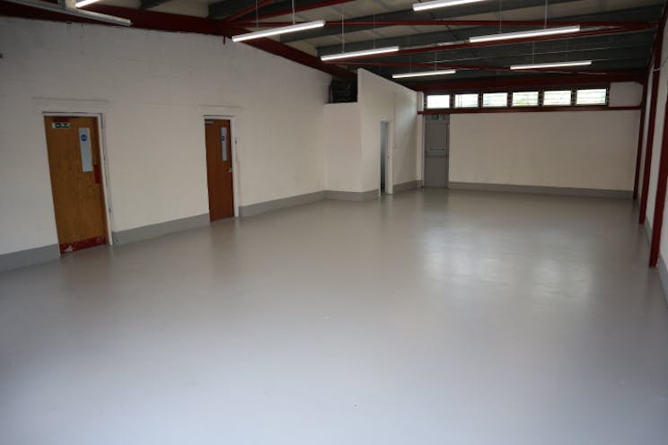 Units 10, 11 & 12 The Micro Centre, Reading, Industrial / Warehouse To Let - Micro Centre Unit 12 Interior