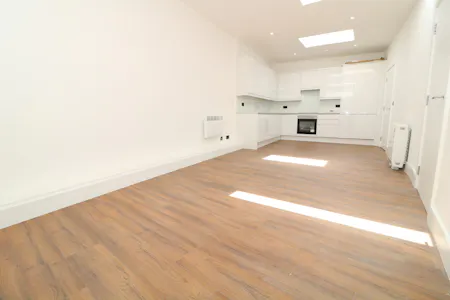 94 - 98 High Street, Dorking, Investment - Mixed use For Sale - IMG_4850_3_large-1.jpg